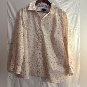 Classic Talbots cotton long sleeve with floral pattern, button-up, lightweight.